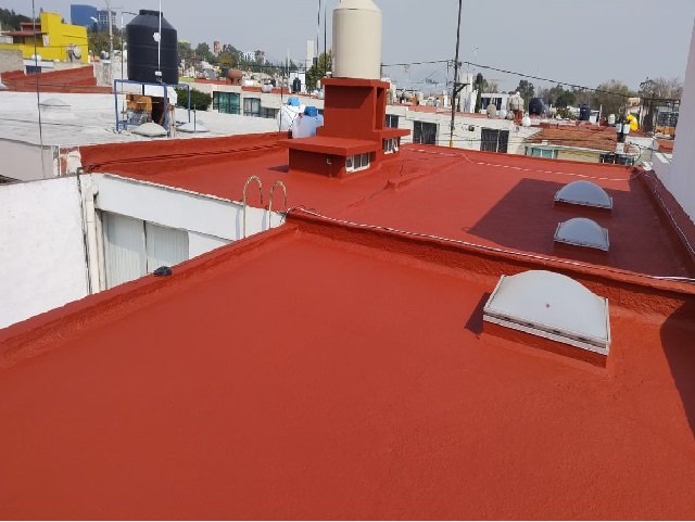 Auto deportivo rojo